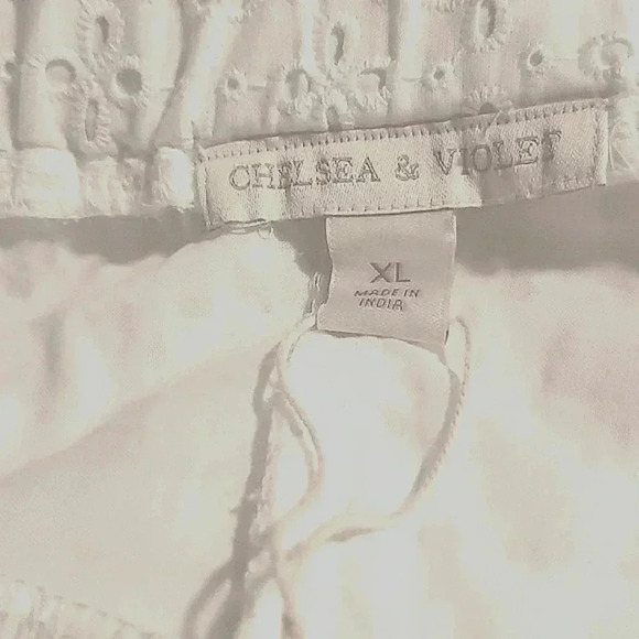 White Boho XL Eyelet Ruffle Cottagecore Cotton New - Picture 7 of 9